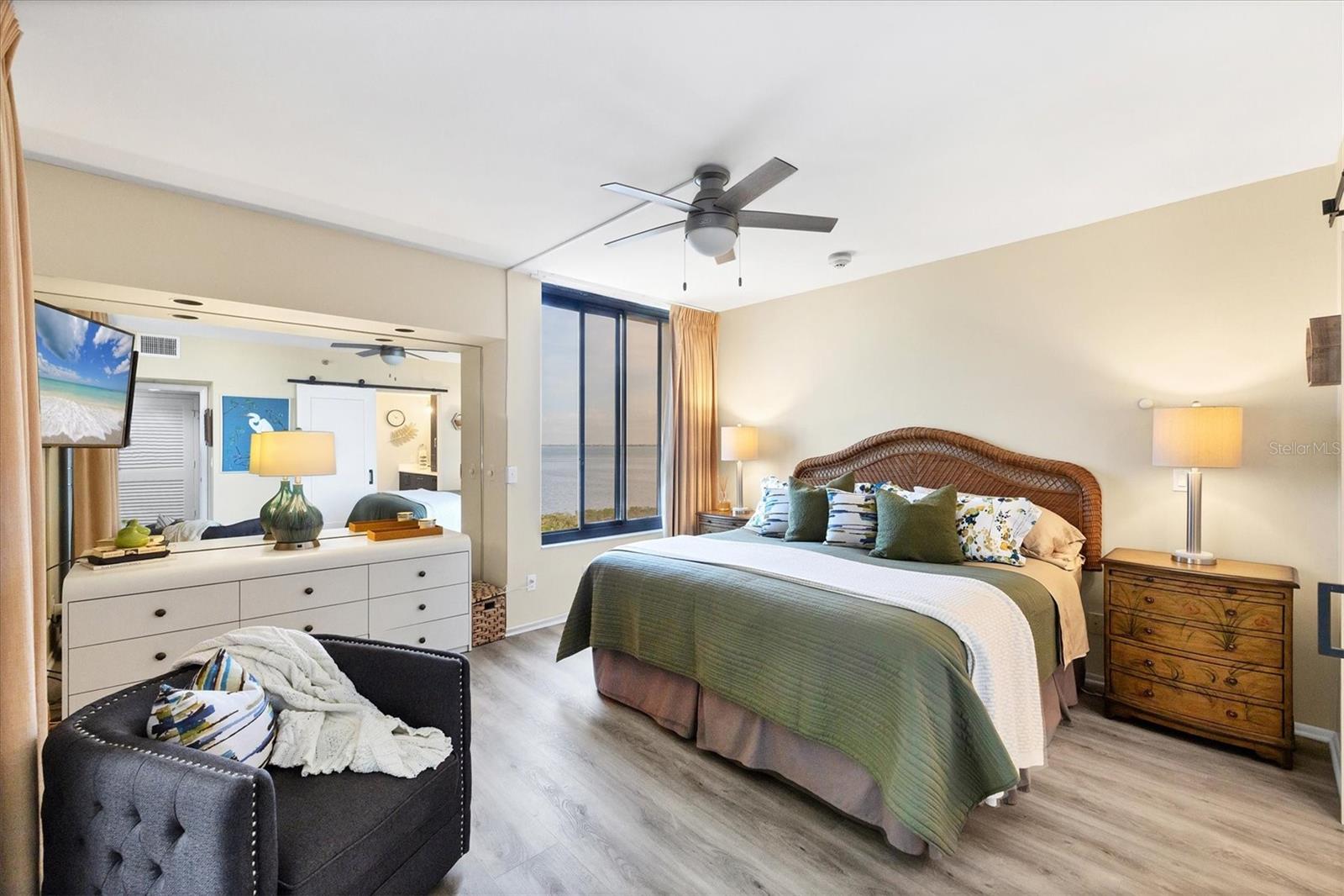 FAIRWAY BAY - Residential Lease