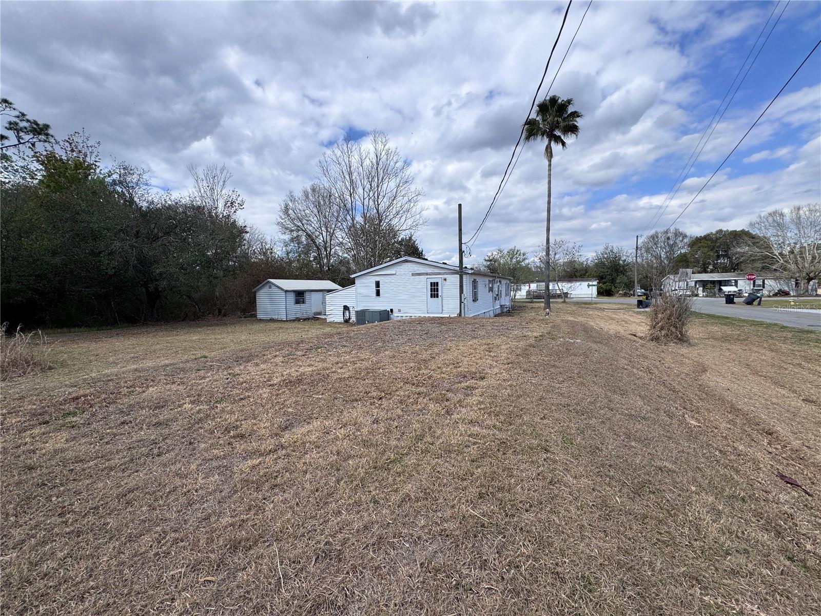 HERNDON WOODS - Residential