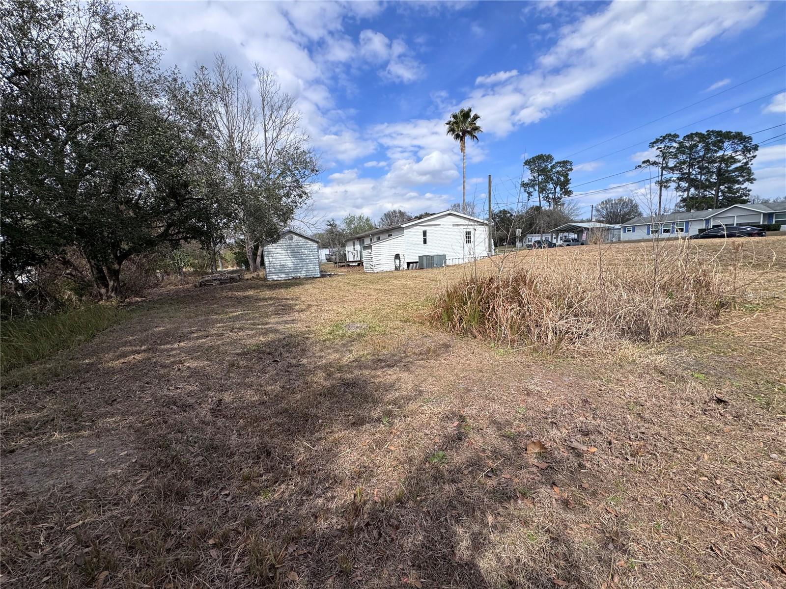 HERNDON WOODS - Residential