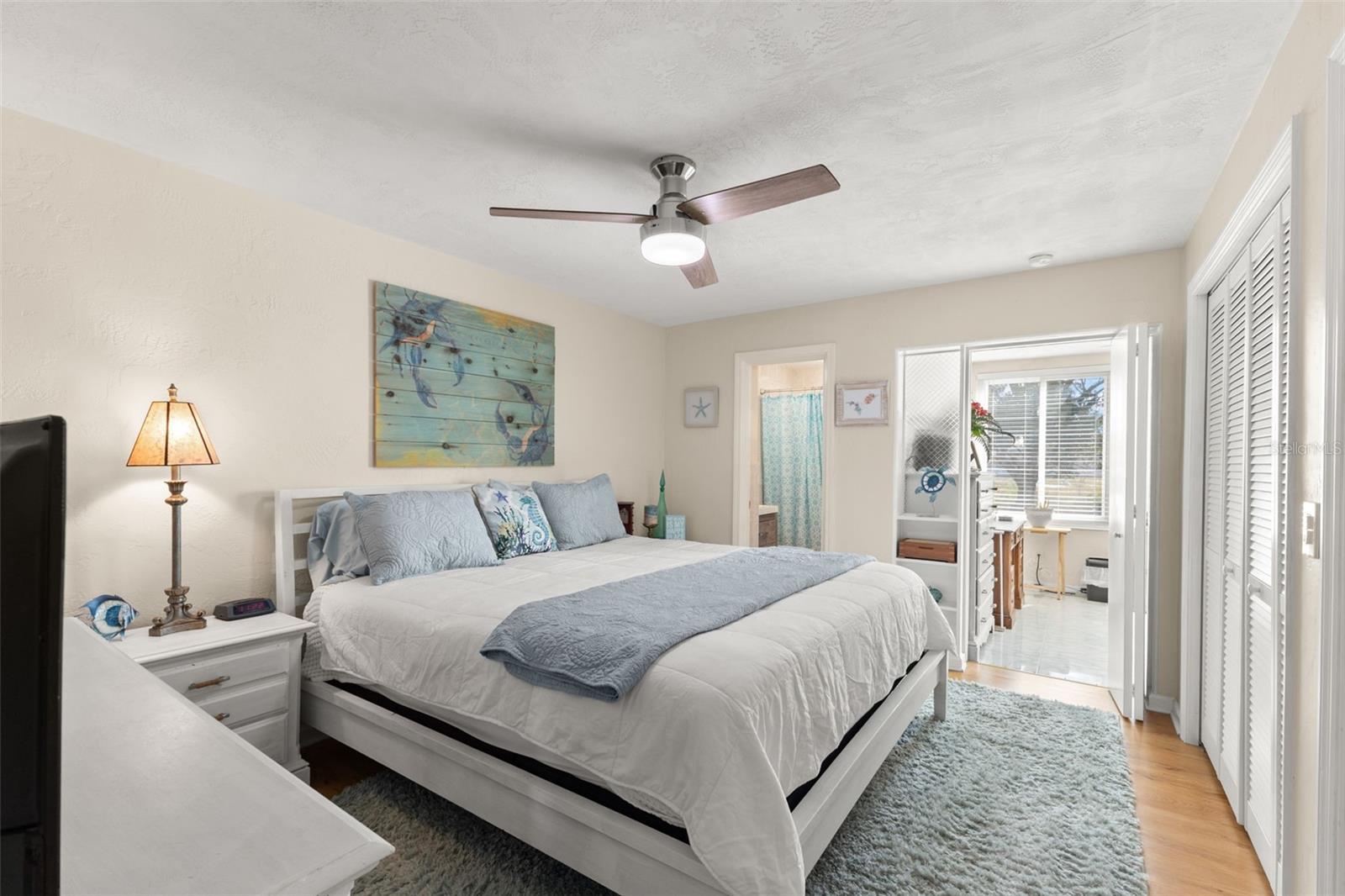 ON TOP OF THE WORLD - Residential