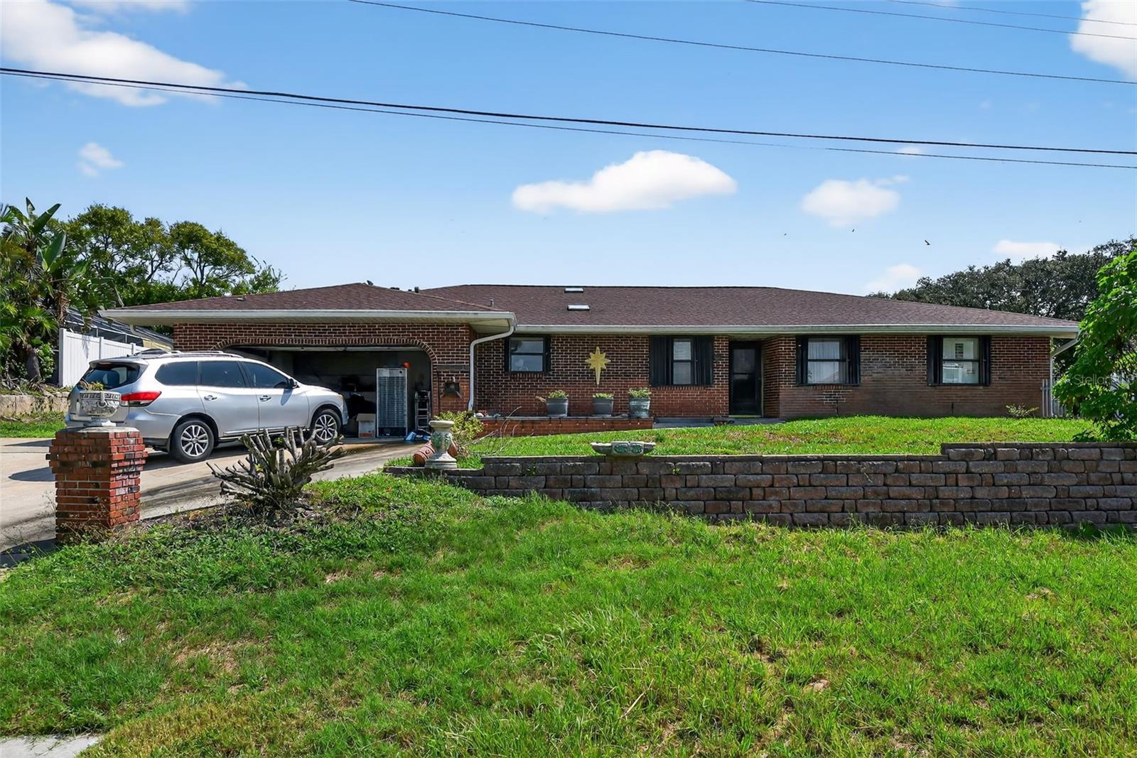 Just minutes from the ocean, this solid 3/2 single-family home sits on an oversized lot with tons of
potential. With an ARV of $800K+, this is a rare opportunity to buy into one of the most desirable coastal
markets in Florida. The property is in a prime location surrounded by million-dollar homes, making it
perfect for a high-end flip or long-term luxury rental. Don’t miss this chance to add serious value in a fast-
growing neighborhood! The seller is willing to offer a credit or fix the bathroom that is not finished.