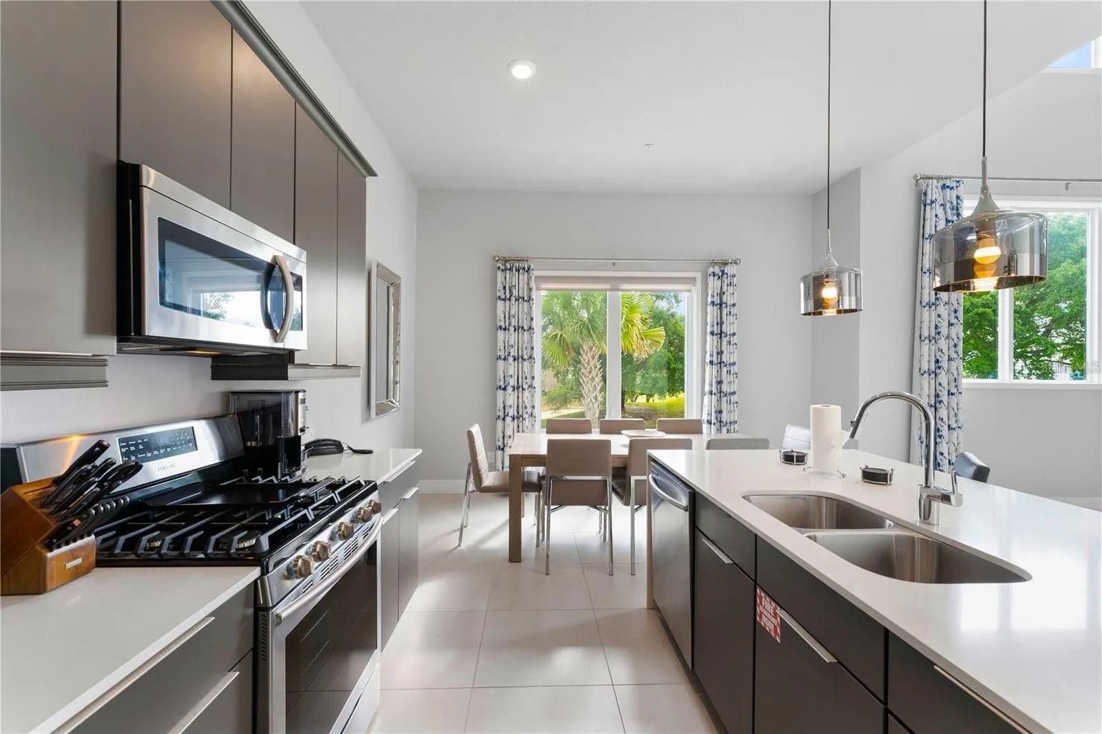 SPECTRUM AT REUNION CONDO PH 3A & 3B - Residential