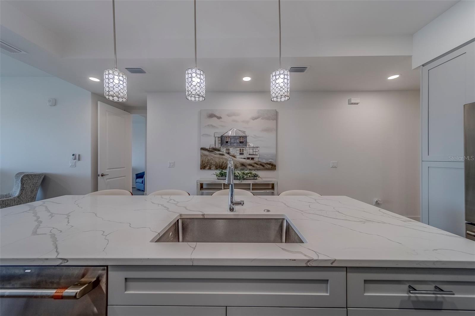 RESIDENCES AT TOWN CENTER CONDO - Residential Lease