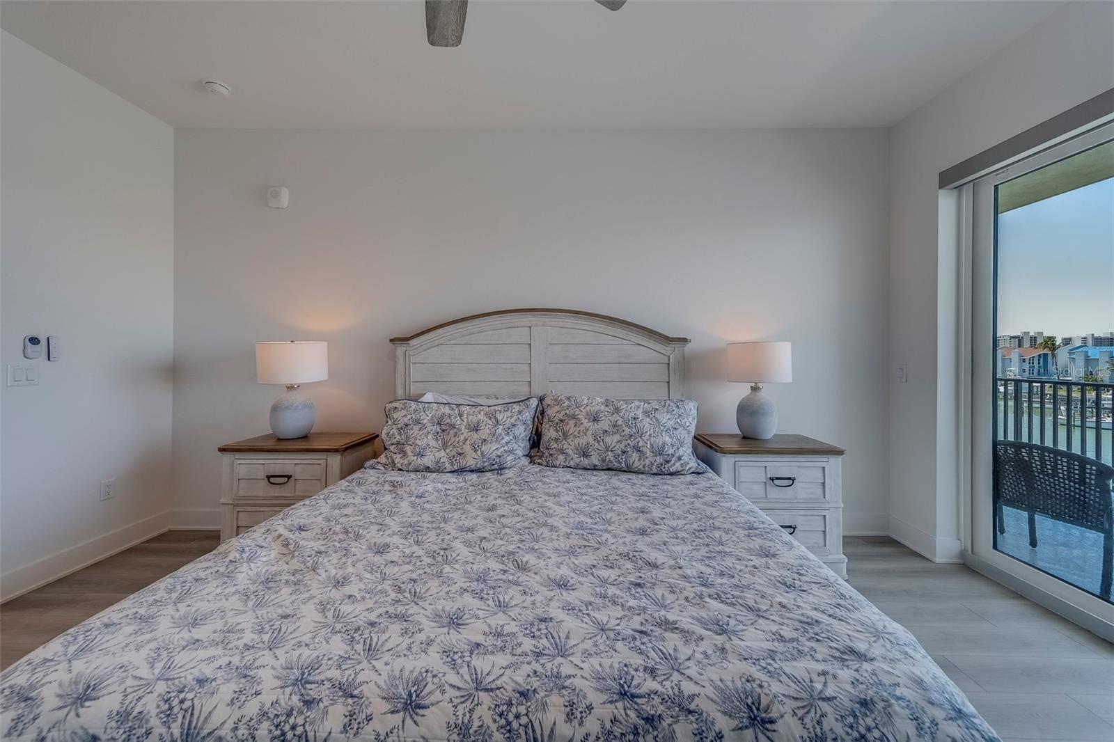 RESIDENCES AT TOWN CENTER CONDO - Residential Lease