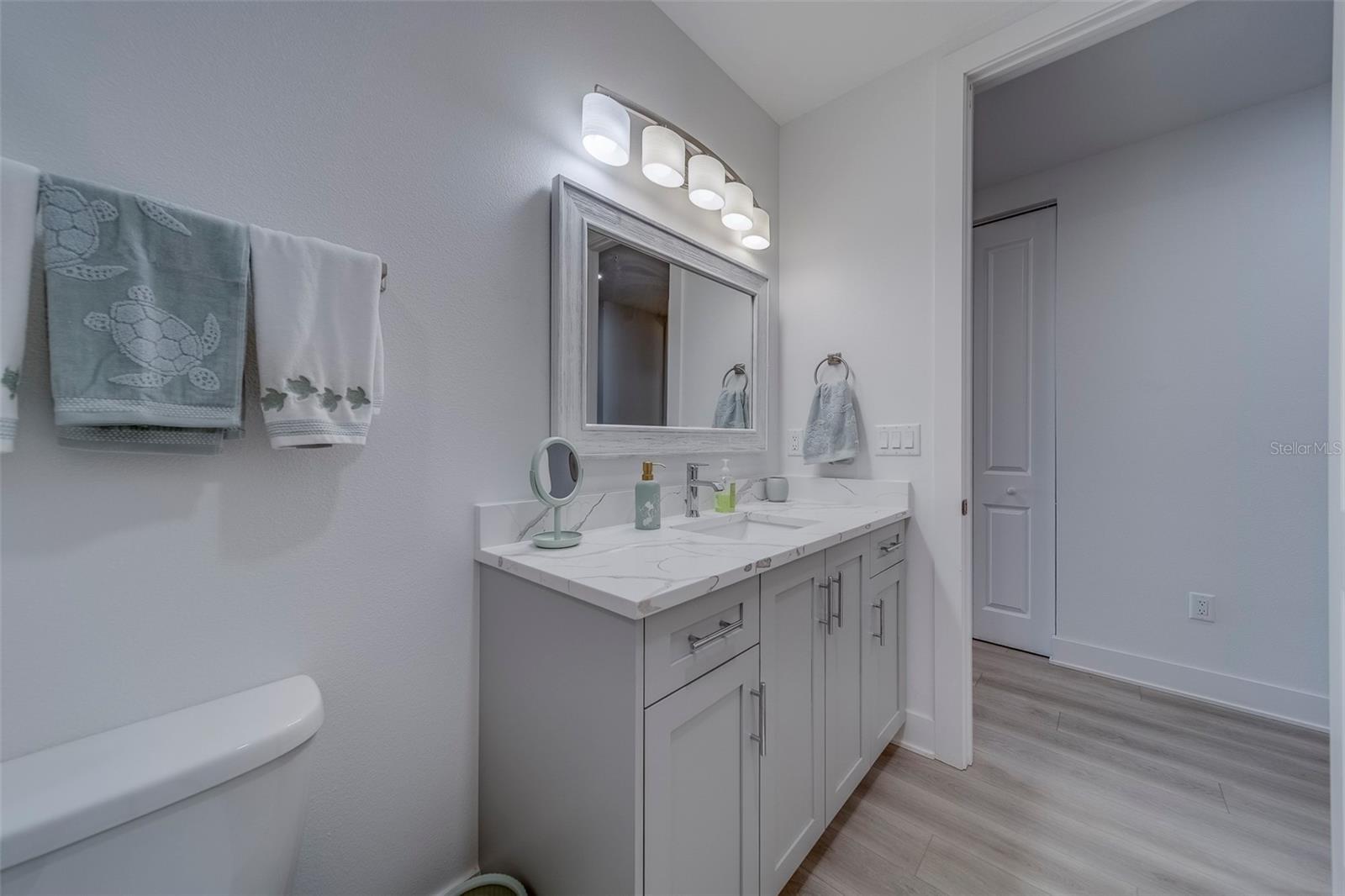 RESIDENCES AT TOWN CENTER CONDO - Residential Lease