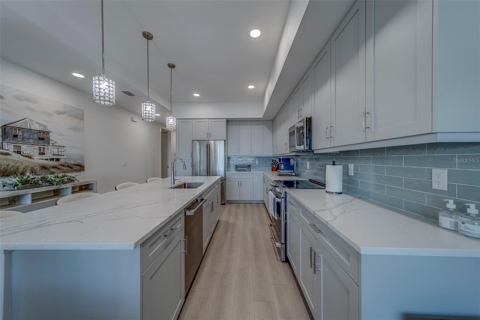 RESIDENCES AT TOWN CENTER CONDO - Residential Lease