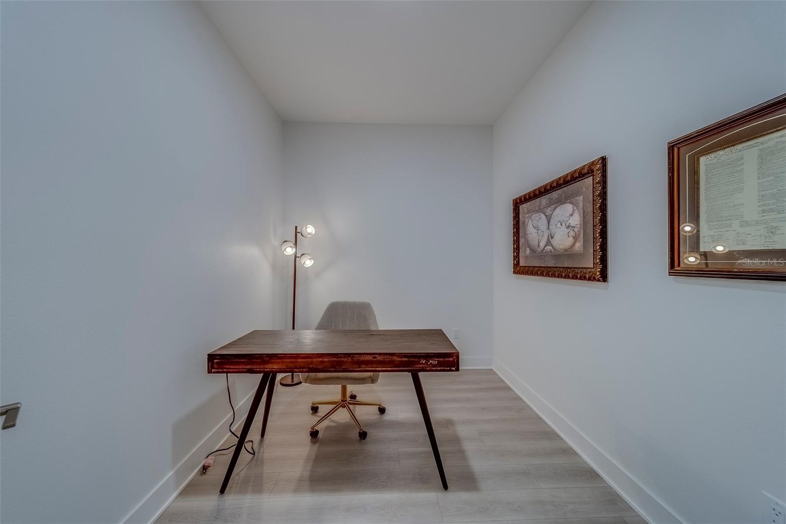 RESIDENCES AT TOWN CENTER CONDO - Residential Lease