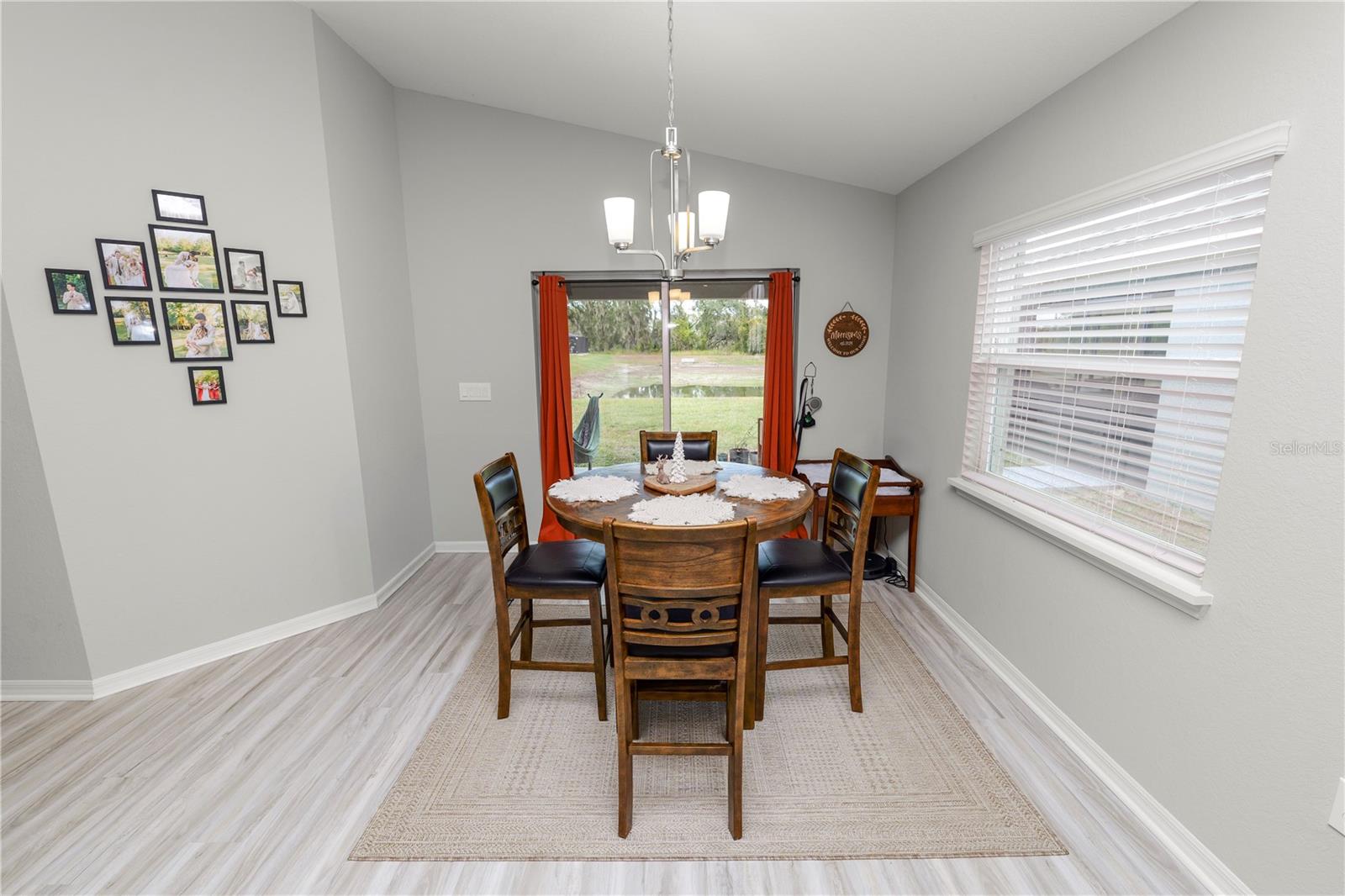 BRIDGEPORT LAKES PH 3 - Residential