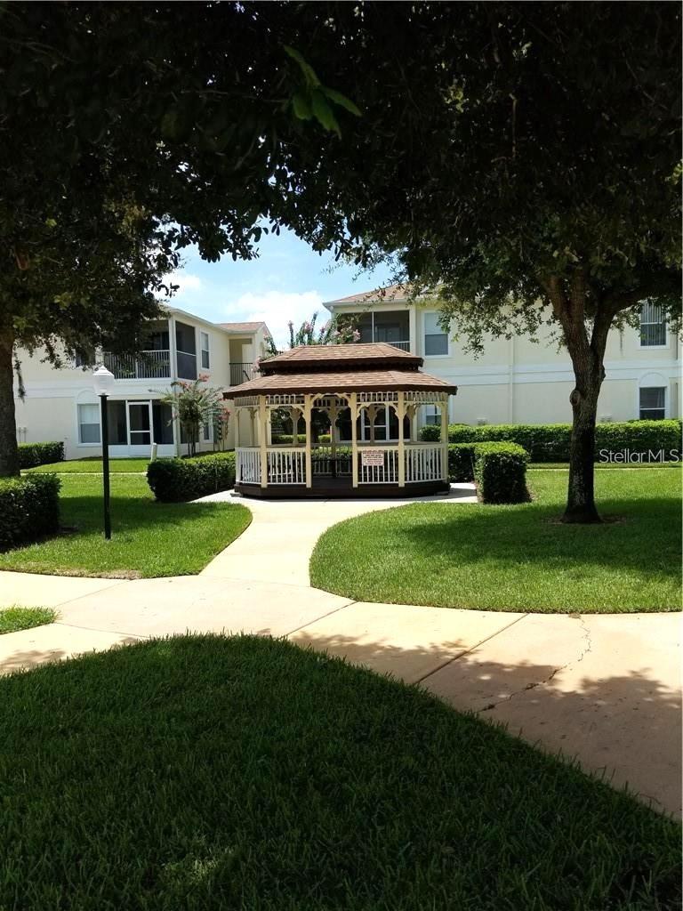 GRAND PALMS CONDO 4 PH 4 - Residential