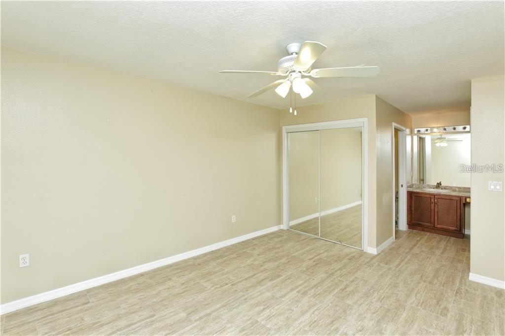 GRAND PALMS CONDO 4 PH 4 - Residential