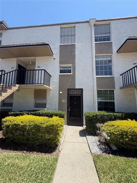 Photo of 107 Caldwell Drive #178M, Brandon, FL 33510 (MLS # TB8377960) Photo of 107 Caldwell Drive #178M, Brandon, FL 33510 (MLS # TB8377960)