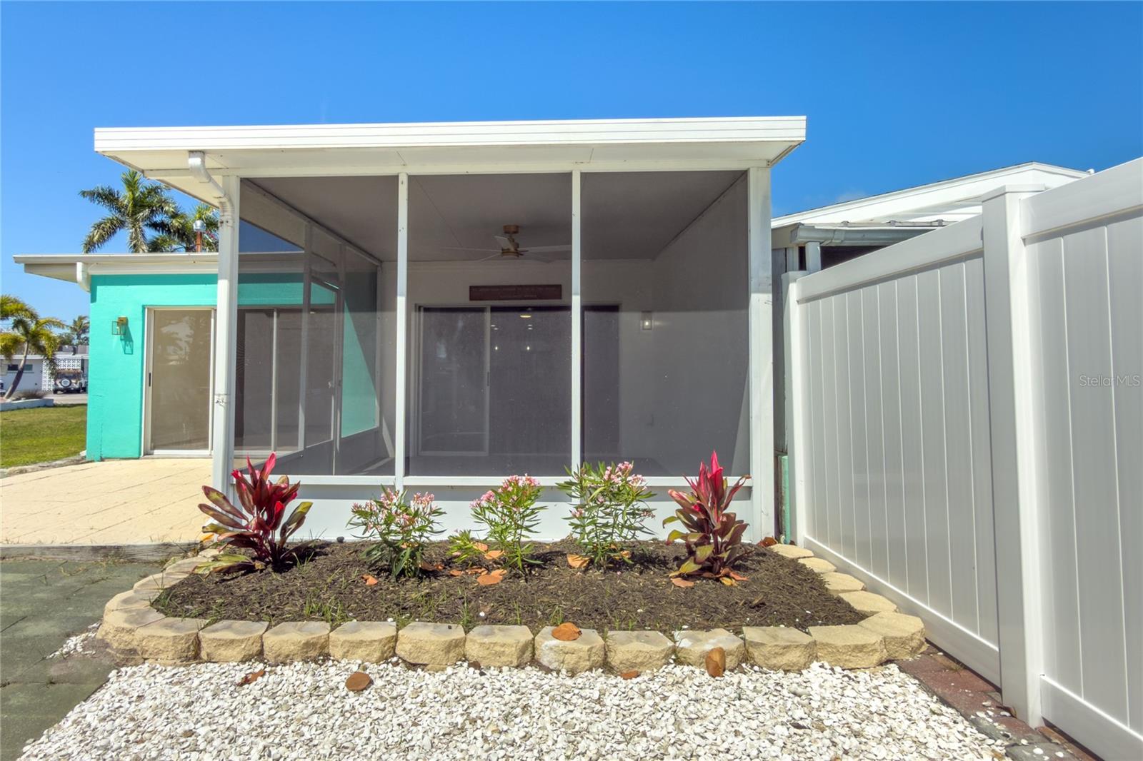 SEA SIDE GARDENS - Residential