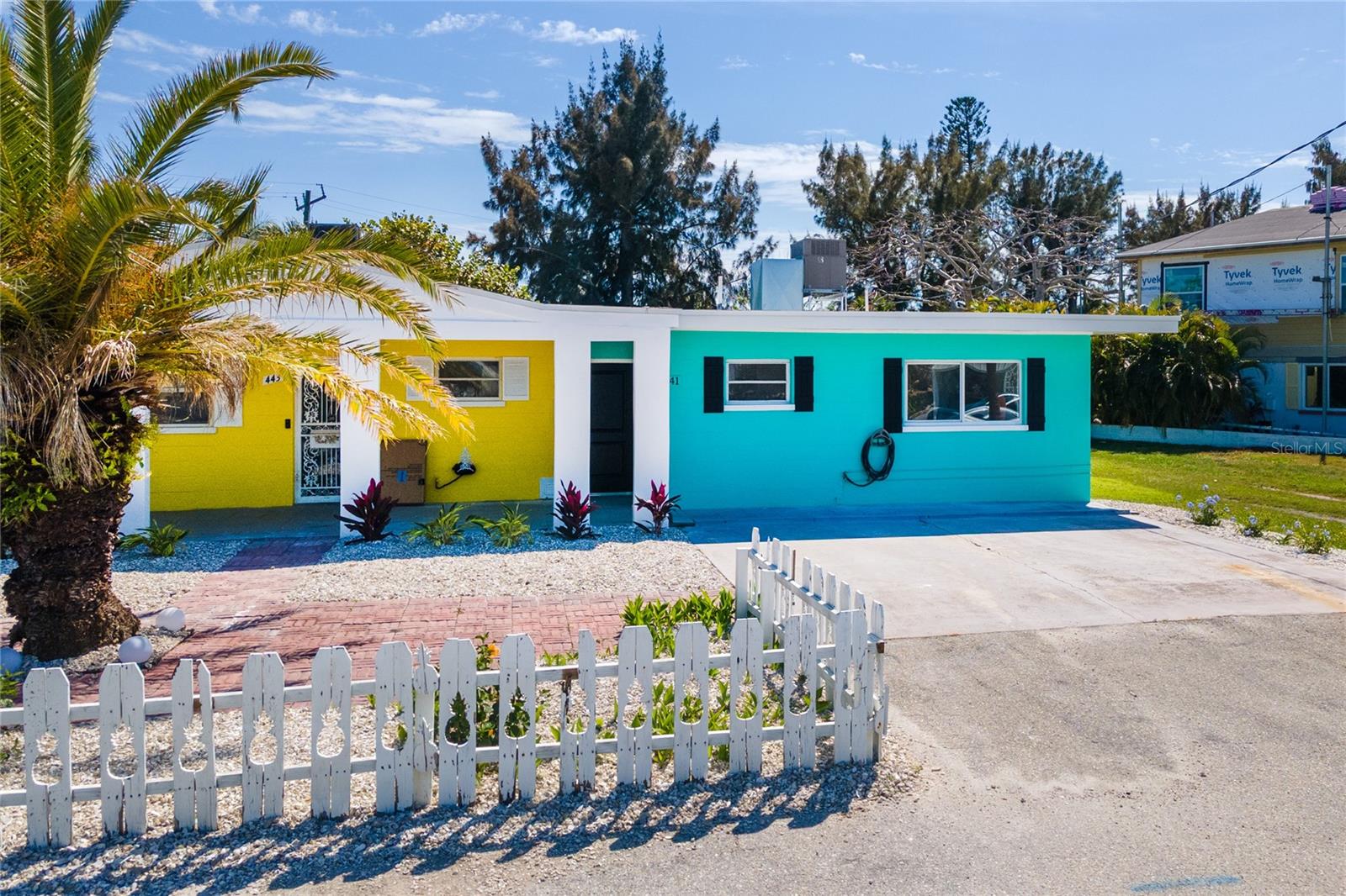 SEA SIDE GARDENS - Residential