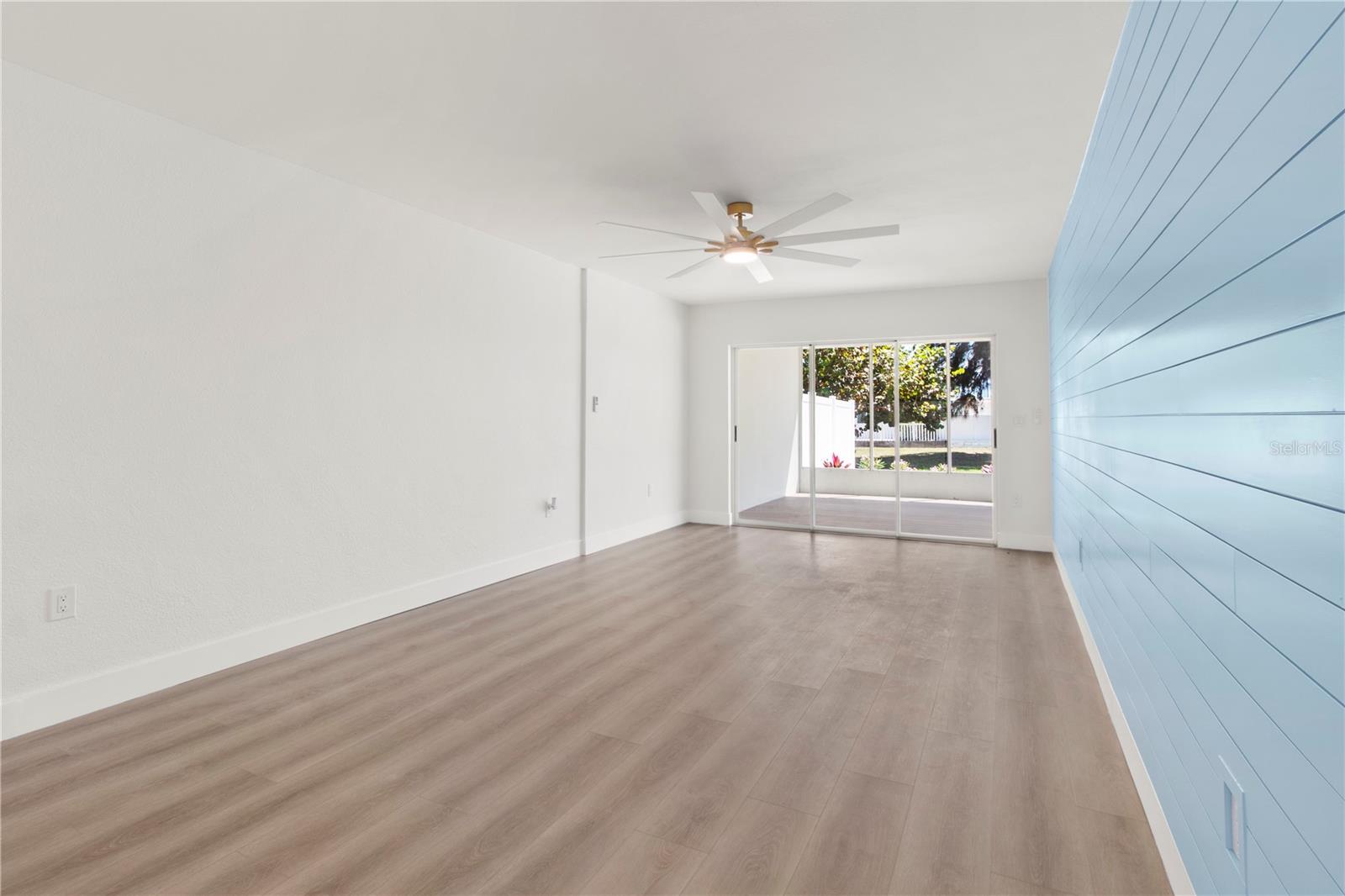 SEA SIDE GARDENS - Residential