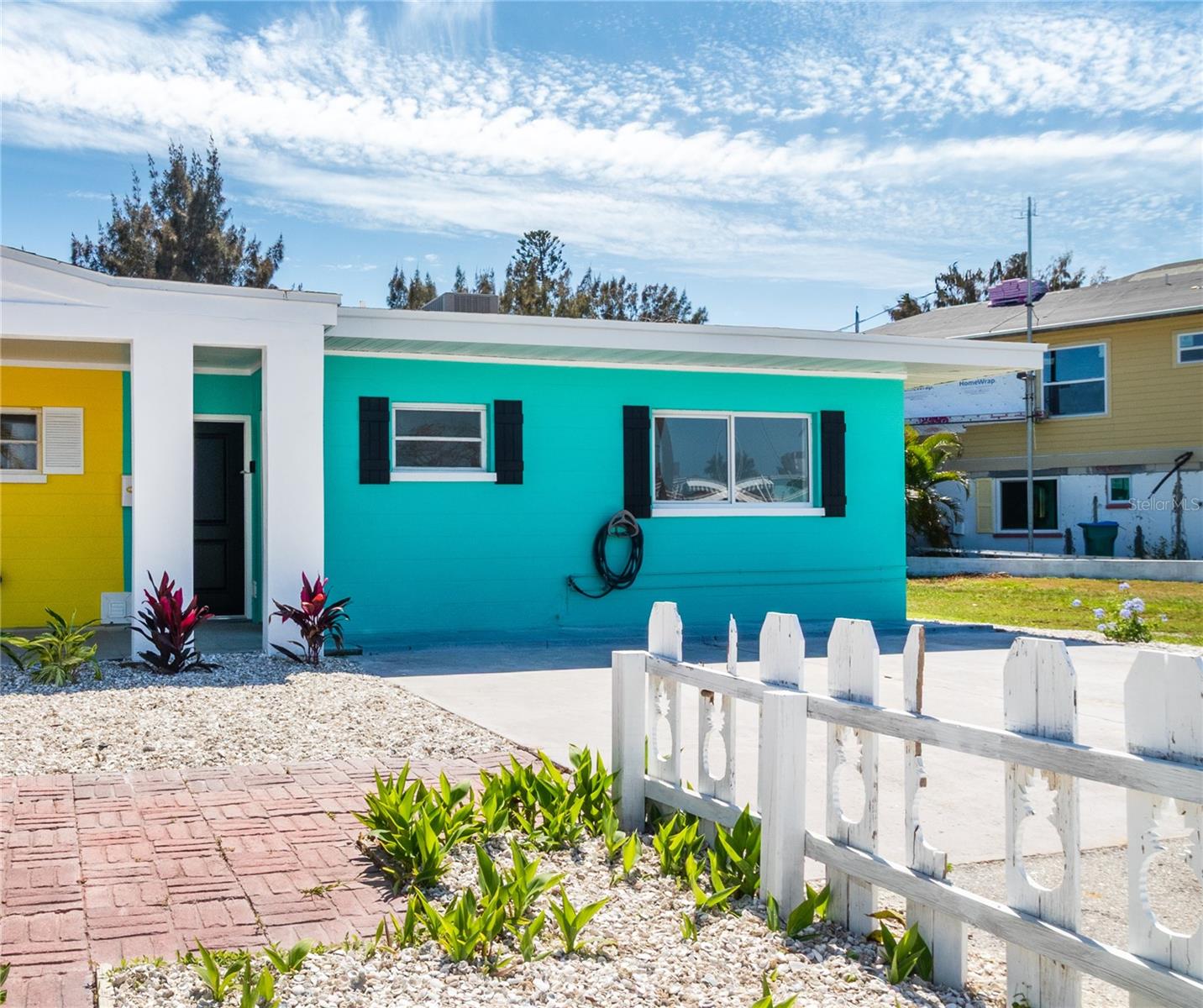 SEA SIDE GARDENS - Residential