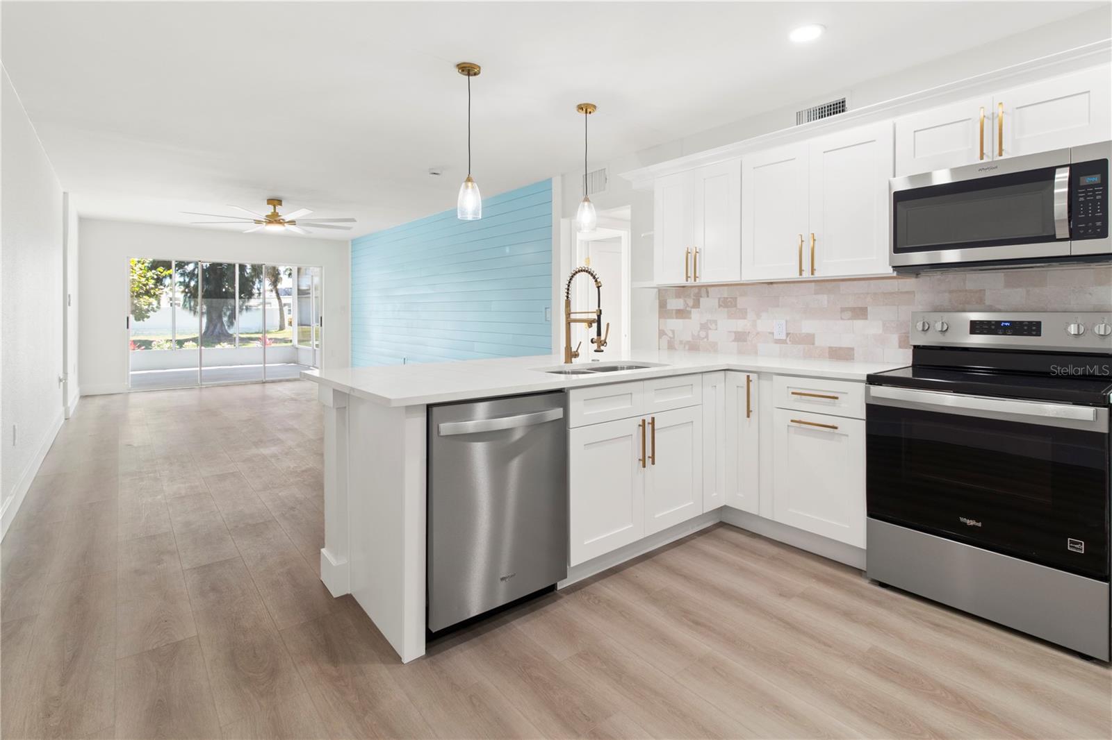 SEA SIDE GARDENS - Residential