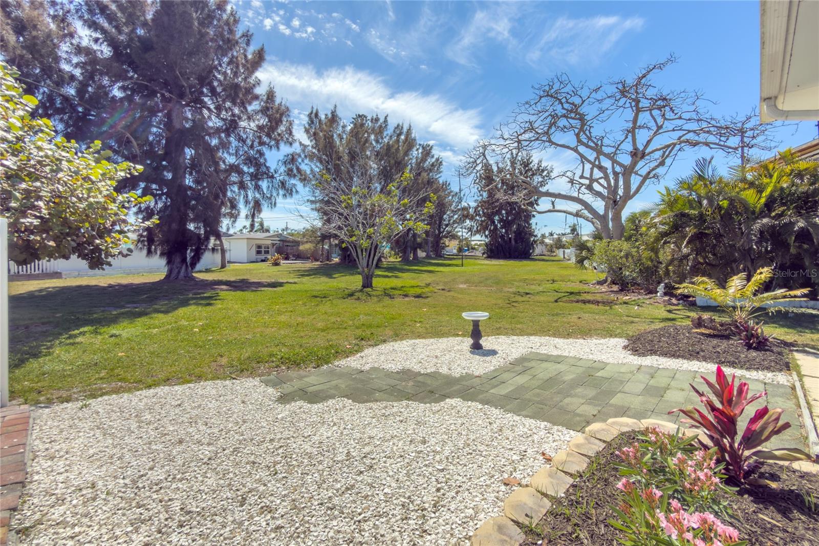 SEA SIDE GARDENS - Residential