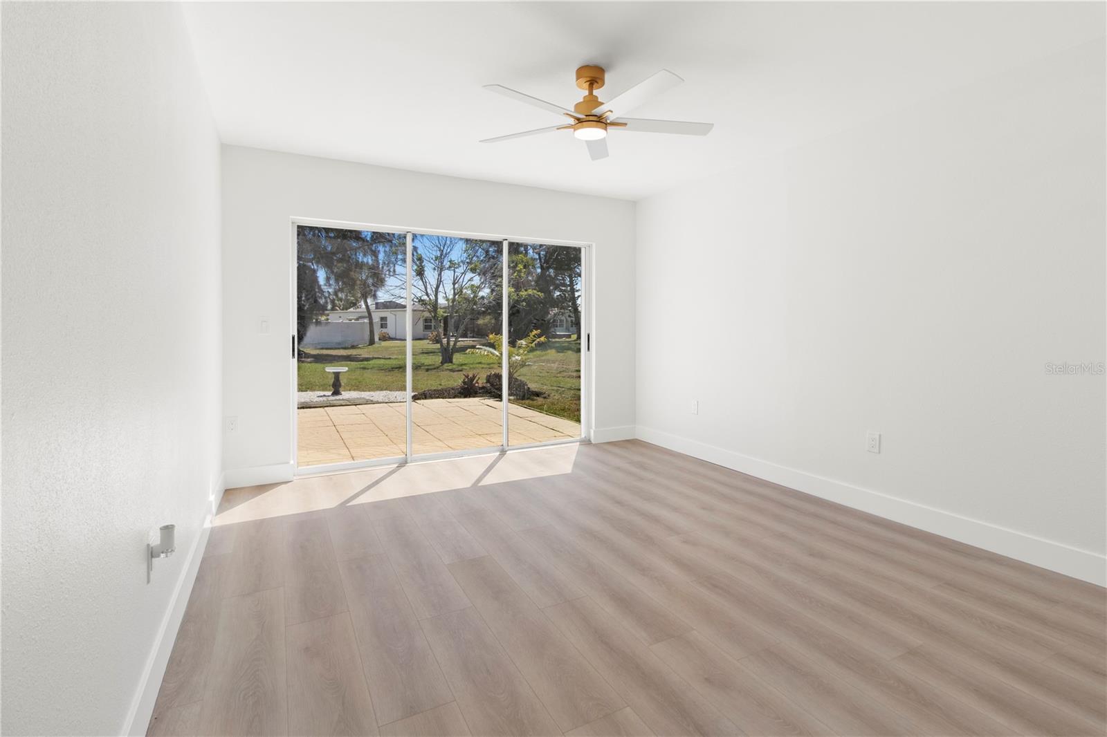 SEA SIDE GARDENS - Residential