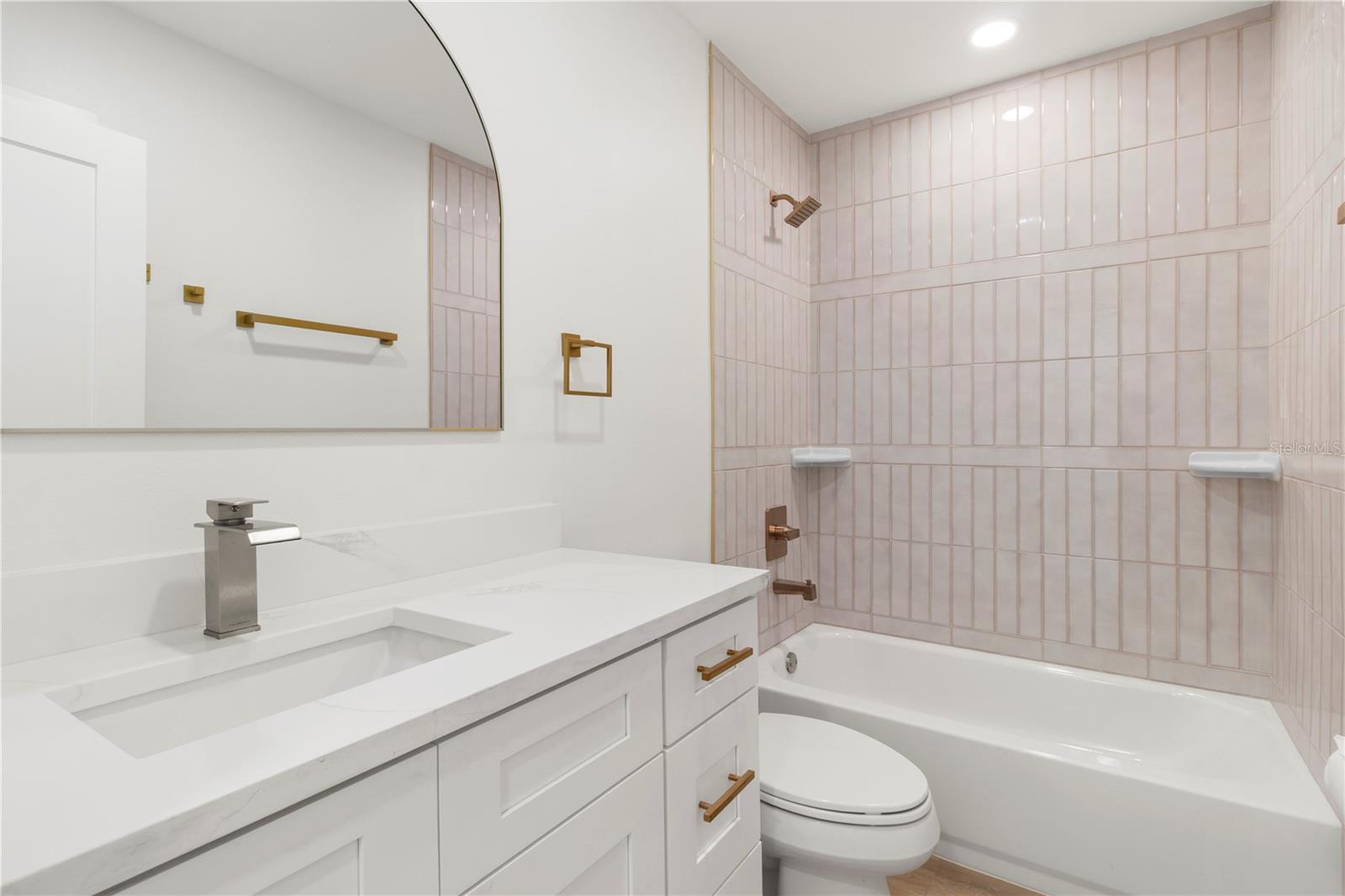 SEA SIDE GARDENS - Residential