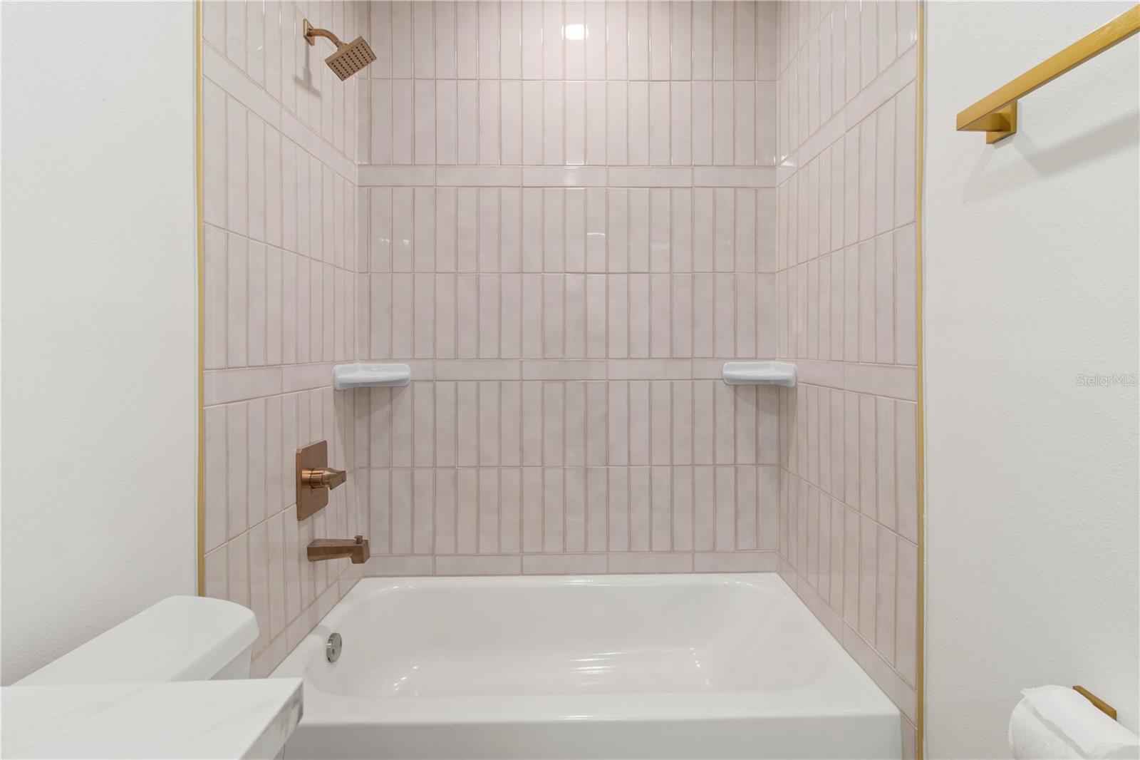 SEA SIDE GARDENS - Residential