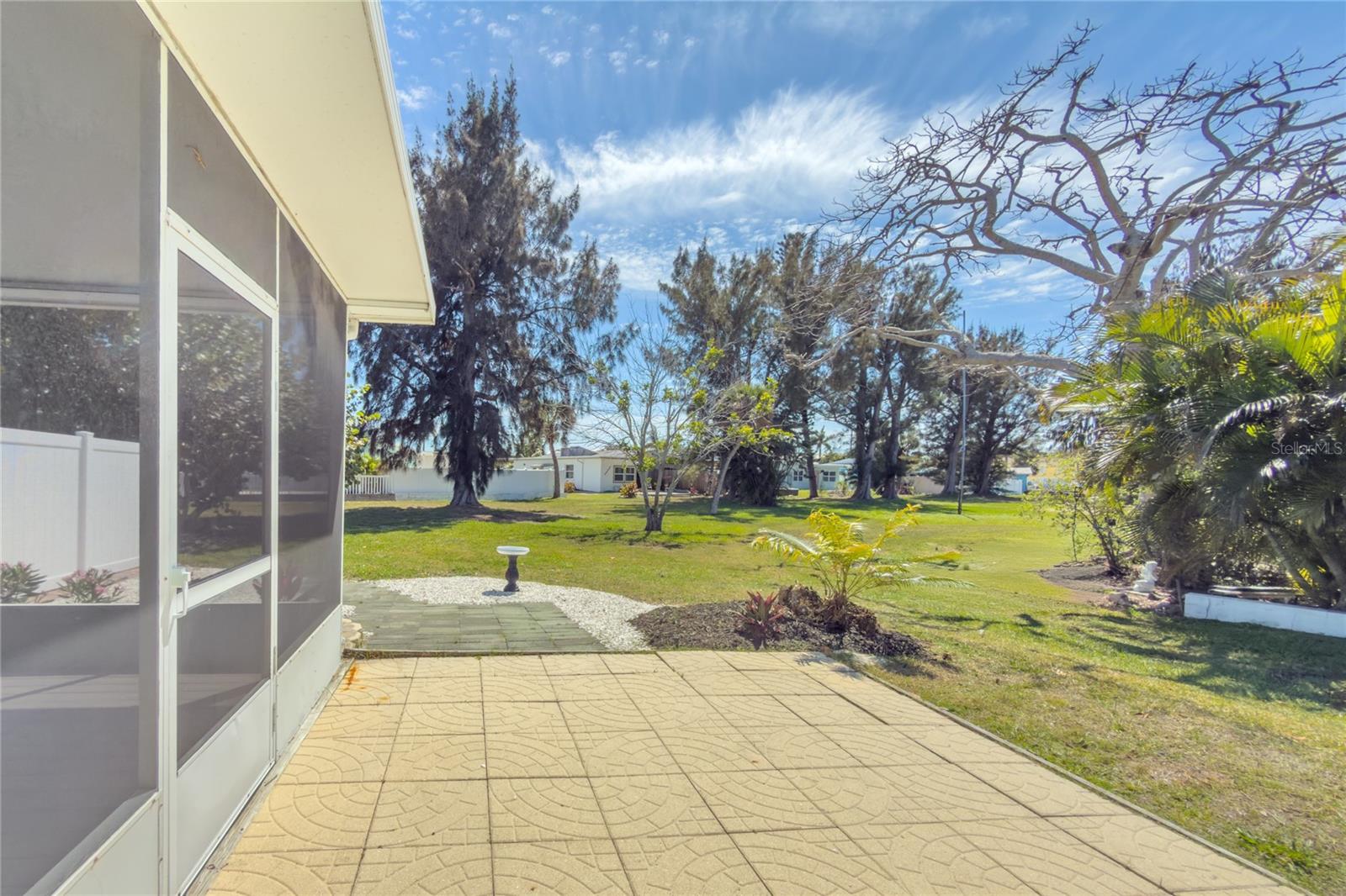 SEA SIDE GARDENS - Residential