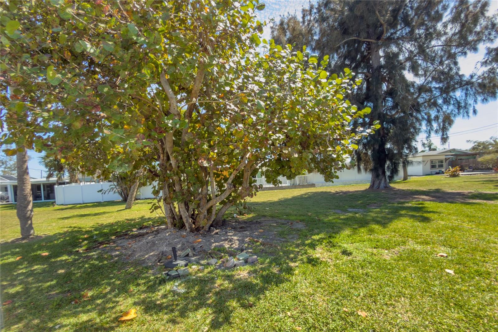 SEA SIDE GARDENS - Residential