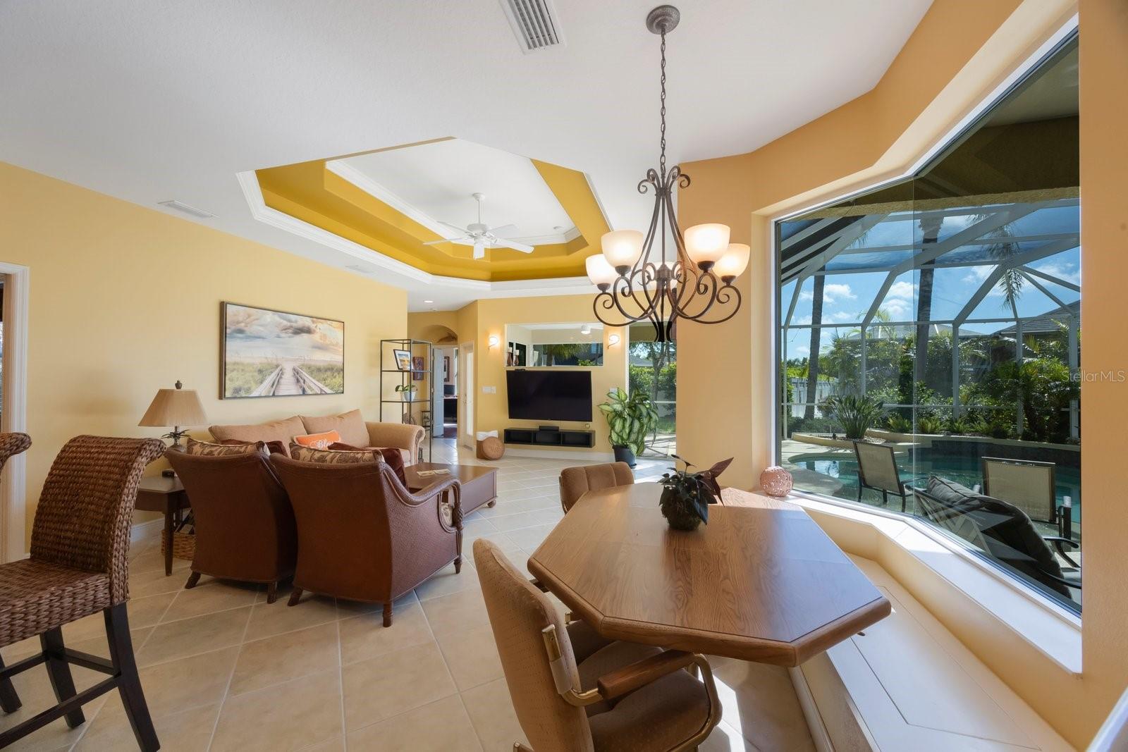 ASHLEY TRACE AT UNIVERSITY PLACE - Residential