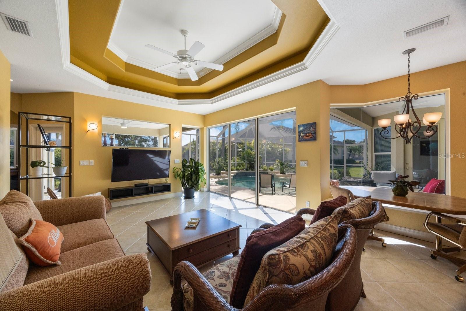 ASHLEY TRACE AT UNIVERSITY PLACE - Residential