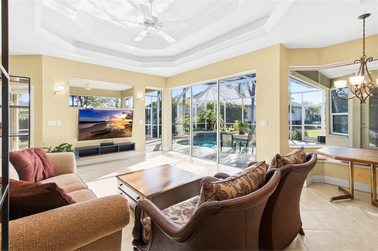 ASHLEY TRACE AT UNIVERSITY PLACE - Residential