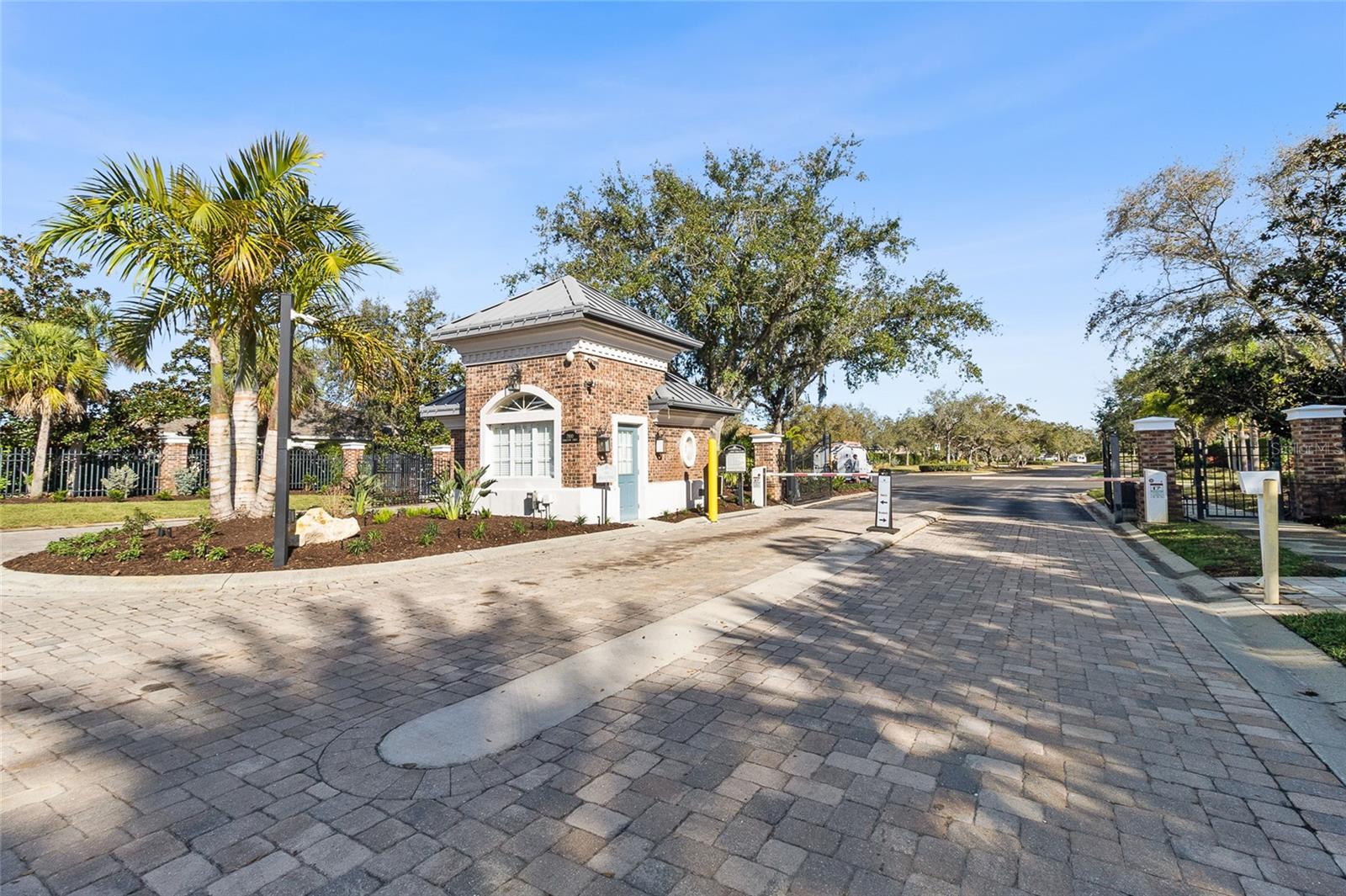 ASHLEY TRACE AT UNIVERSITY PLACE - Residential