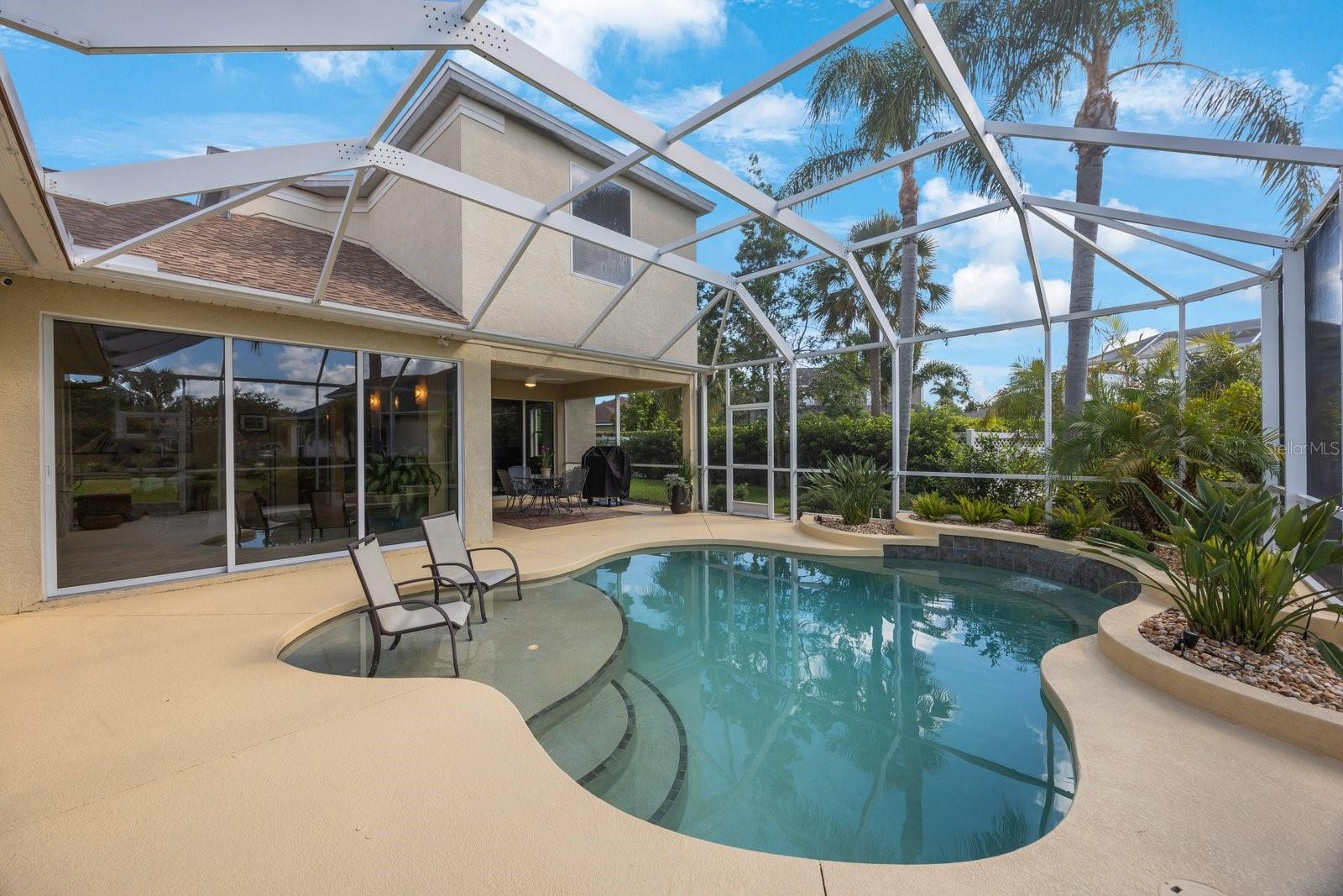 ASHLEY TRACE AT UNIVERSITY PLACE - Residential