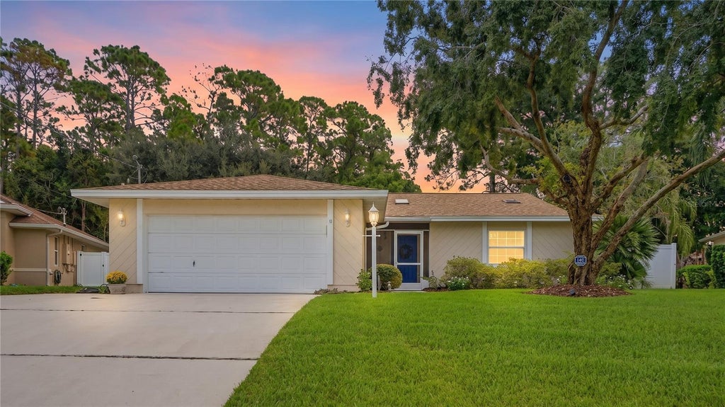Photo of 12 Woodford Lane, Palm Coast, FL 32164 (MLS # FC321063)