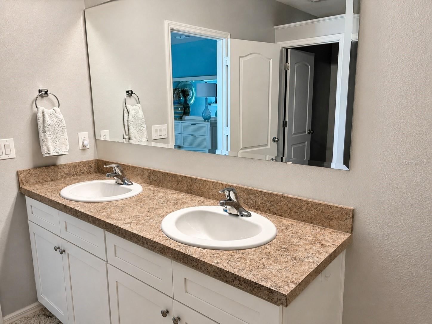 SABAL LAKES - Residential