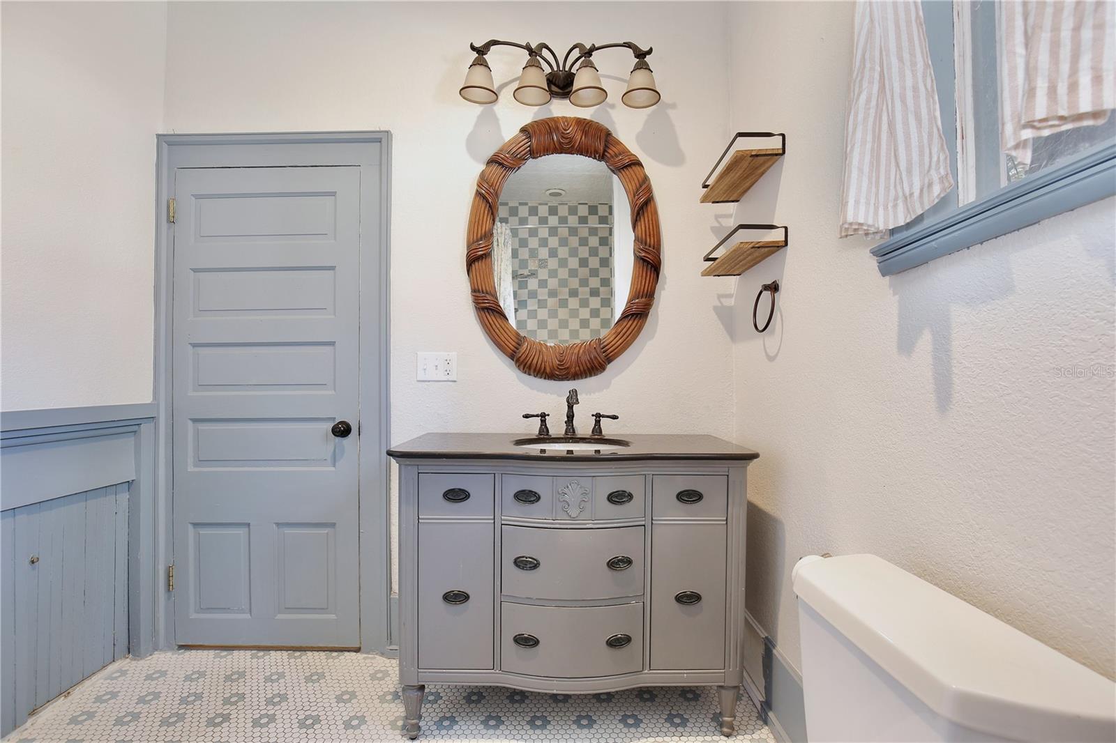 PINE HGTS - Residential