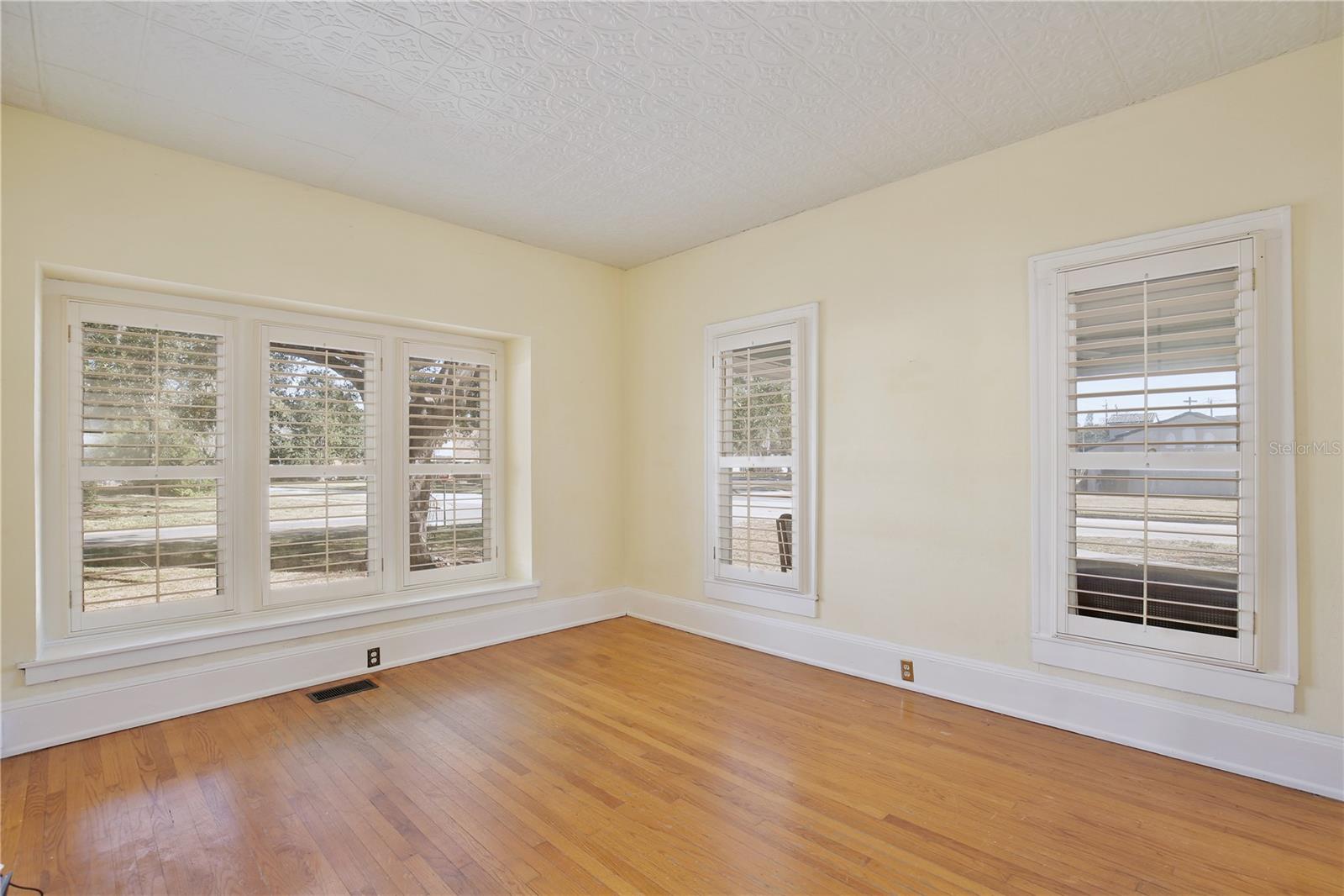 PINE HGTS - Residential