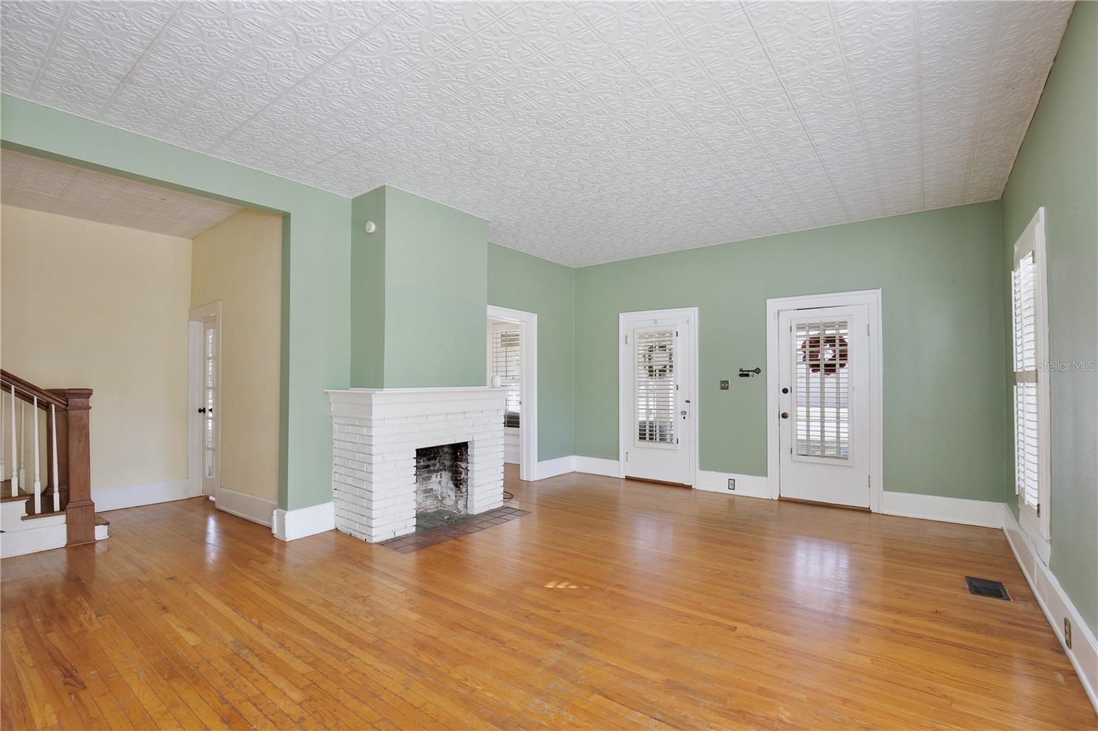 PINE HGTS - Residential