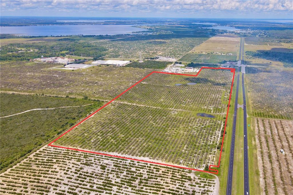 Photo of 2300 Us-27 N, Venice, FL 33960 (MLS # TB8426571)