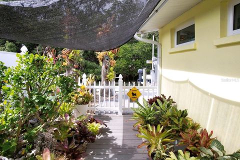 A home in LONGBOAT KEY