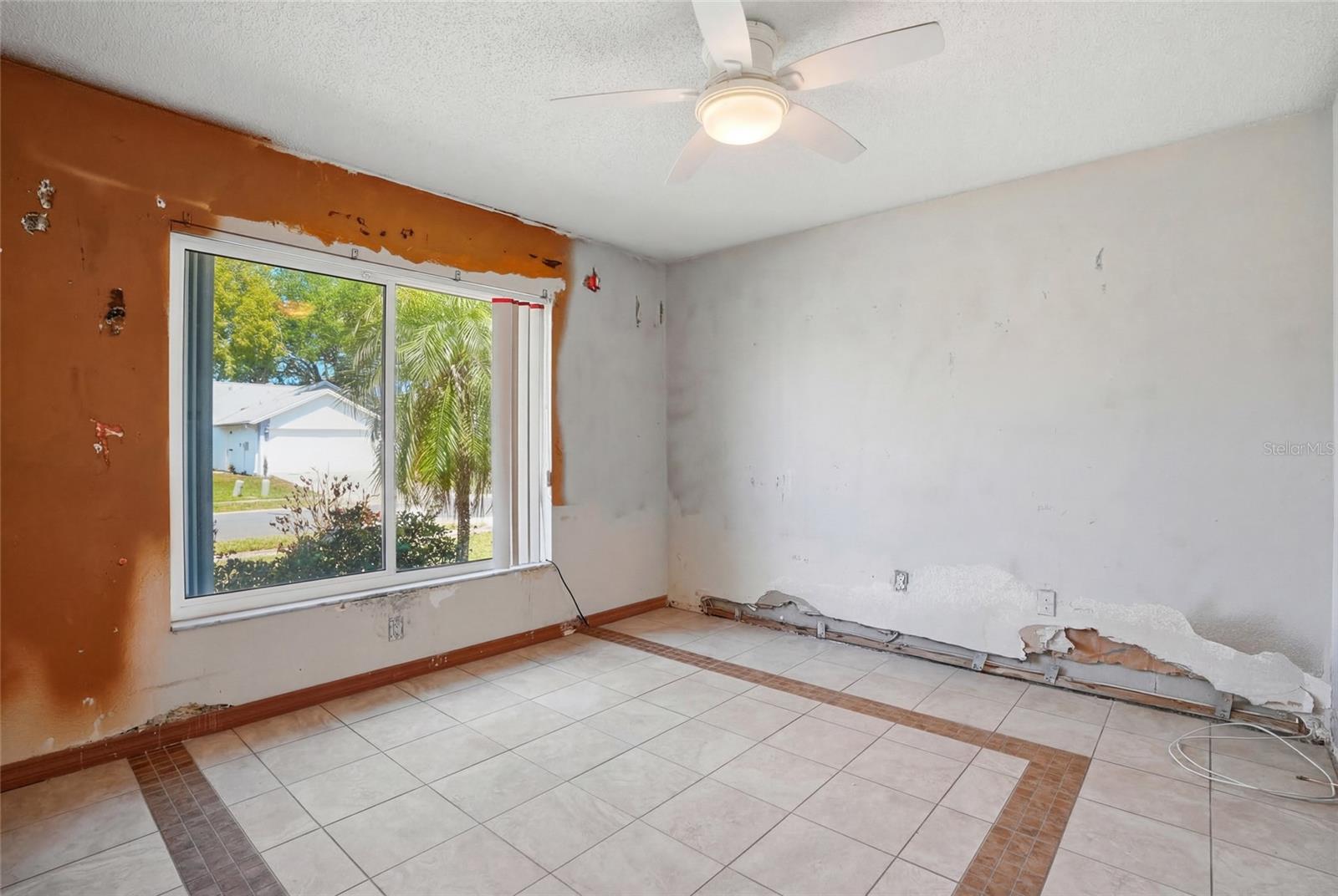 LAKES UNIT II PH 1 SEC III THE - Residential