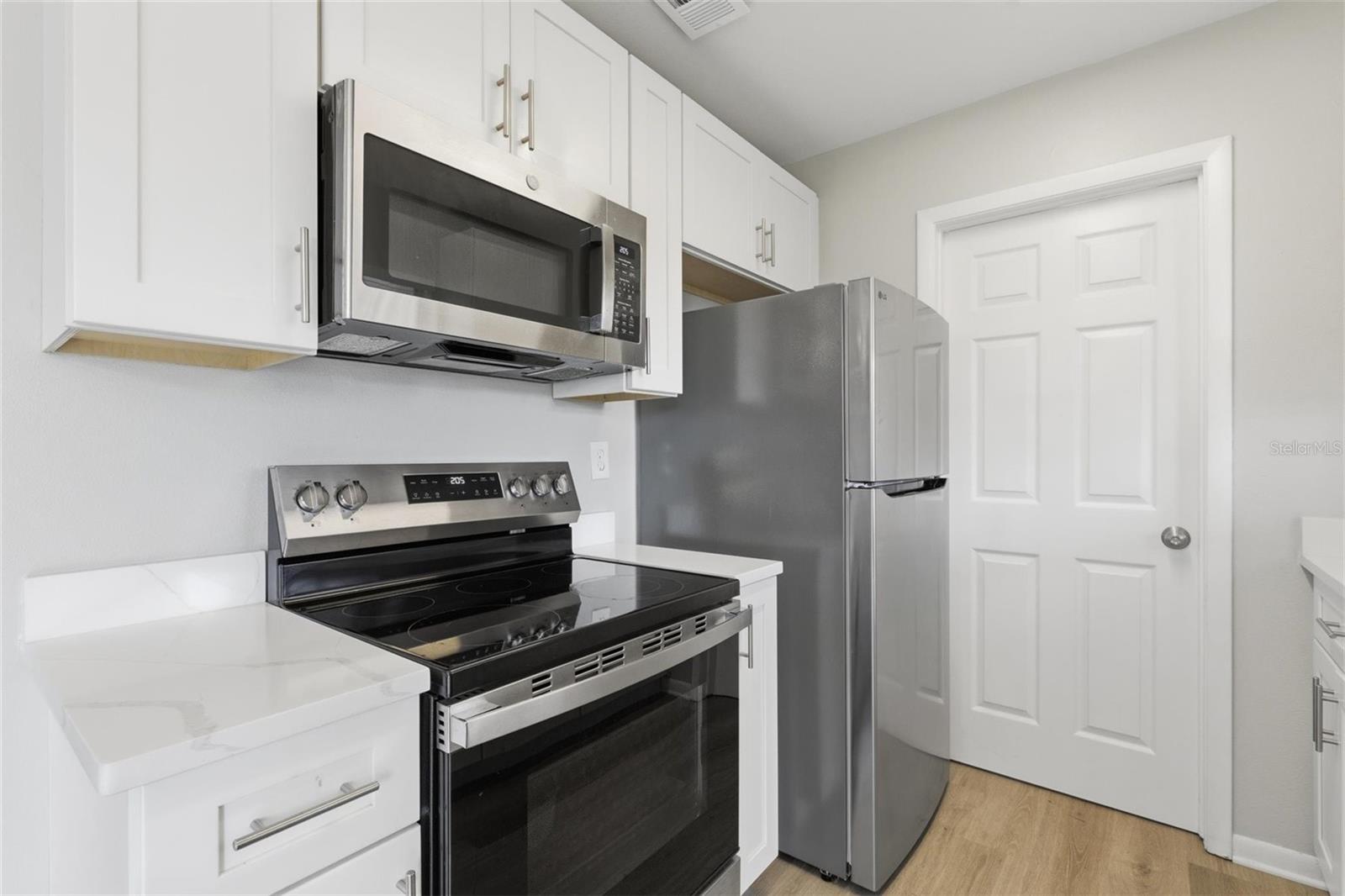 SPRING HILL - Residential