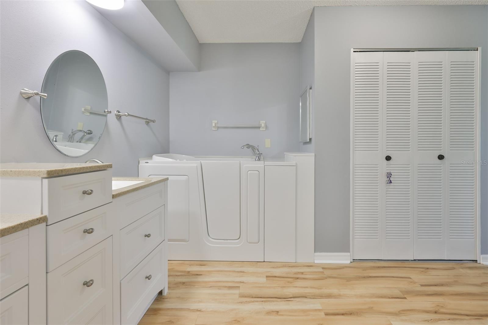 LANCASTER III CONDO - Residential