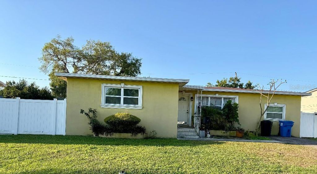 Photo of 3624 Abington Avenue S, St Petersburg, FL 33711 (MLS # TB8490152)