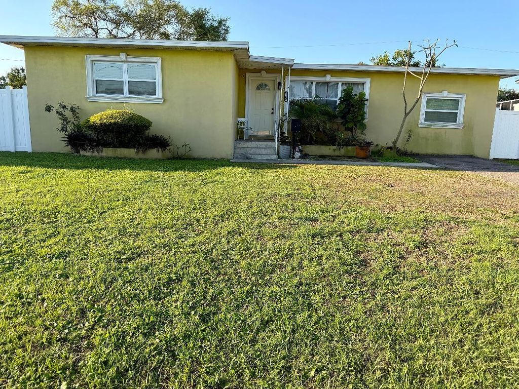 Photo of 3624 Abington Avenue S, St Petersburg, FL 33711 (MLS # TB8490152)