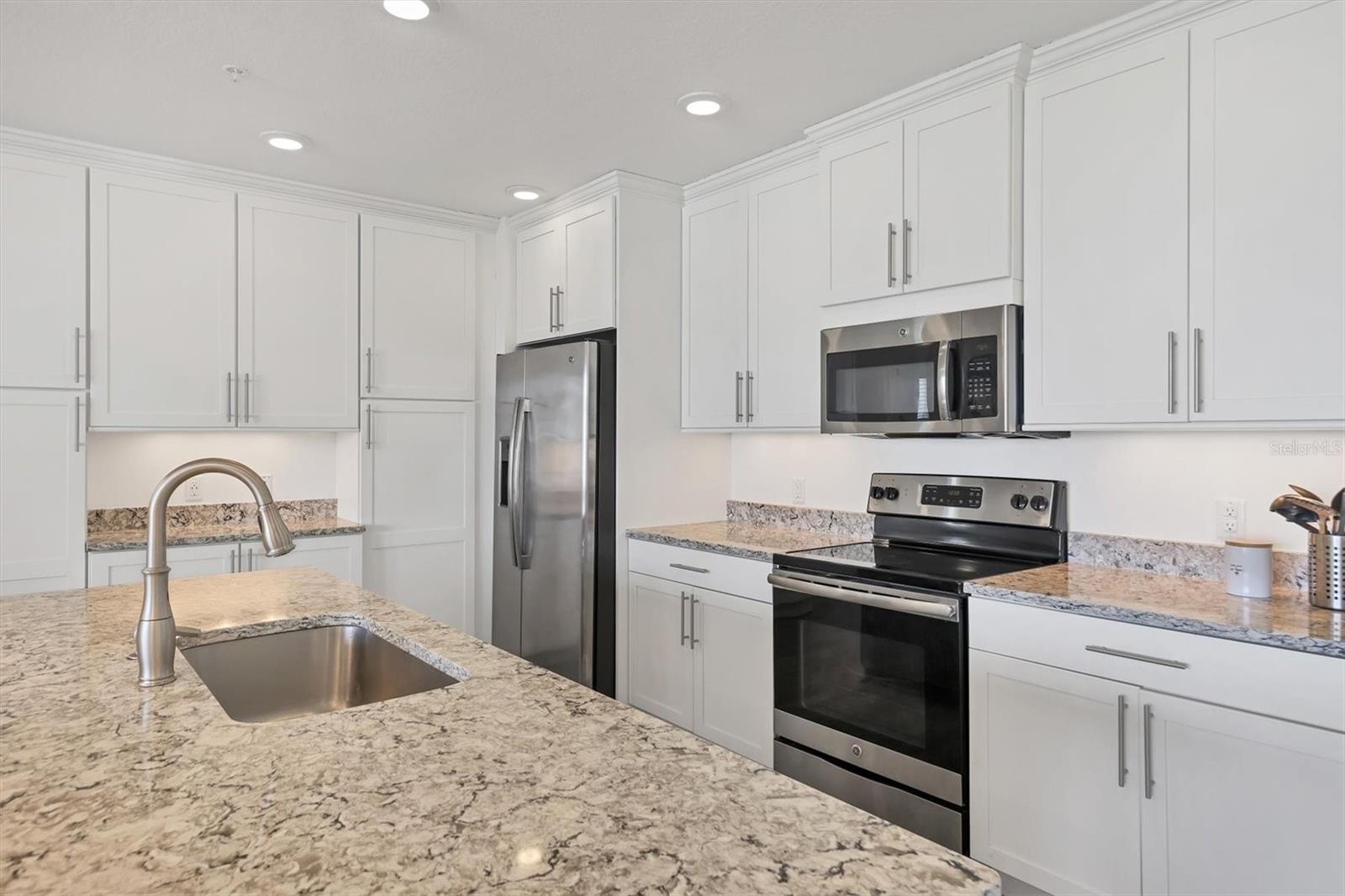 MARINA WALK ON ONE PARTICULAR HARBOUR 2 - Residential