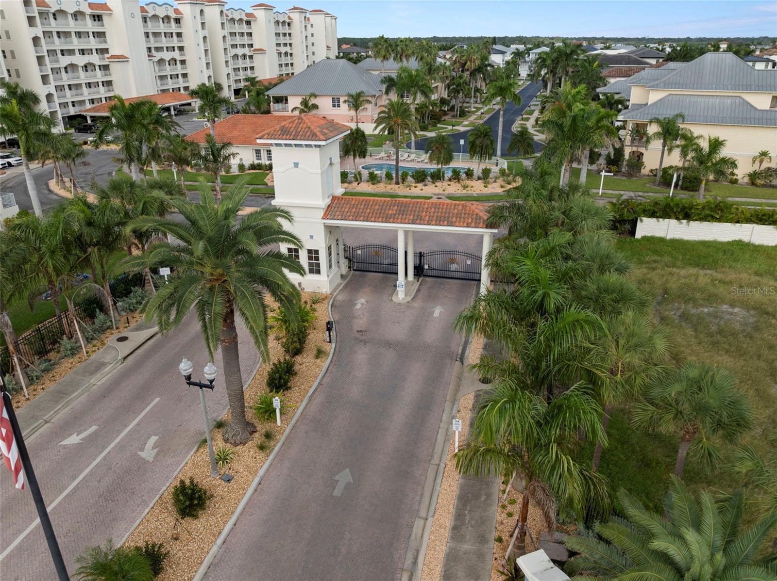 LAS PALMAS CONDO - Residential