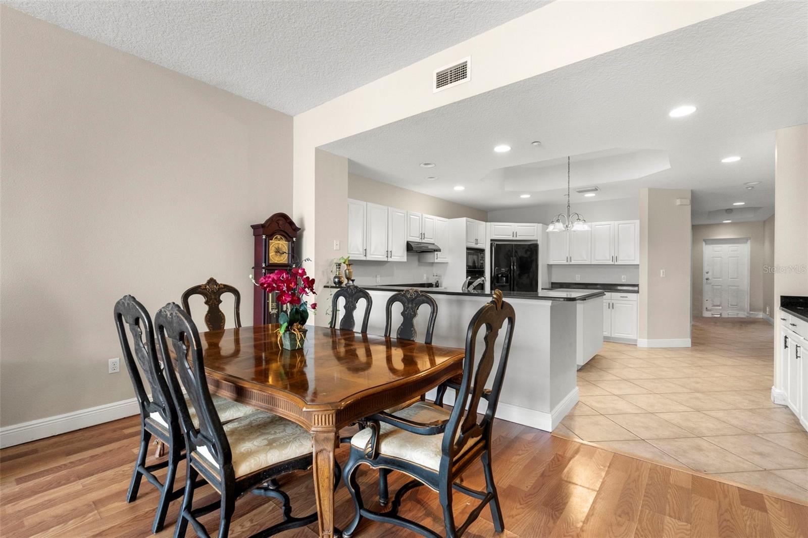 LAS PALMAS CONDO - Residential