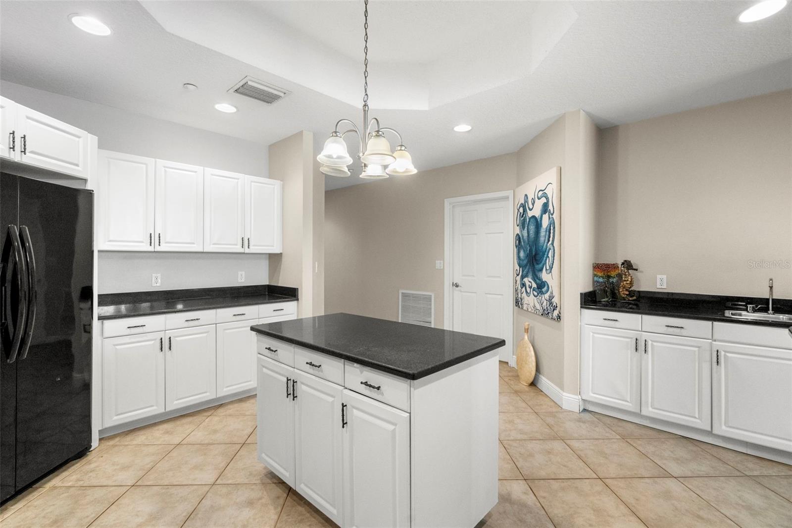 LAS PALMAS CONDO - Residential