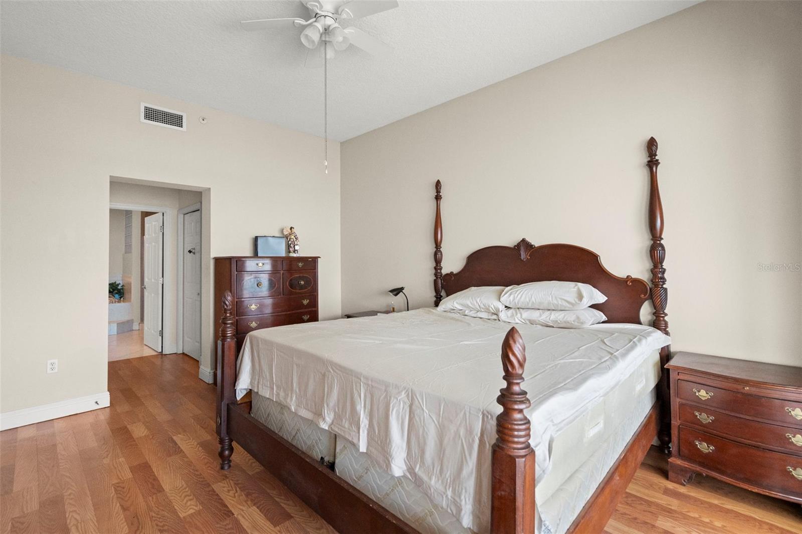 LAS PALMAS CONDO - Residential