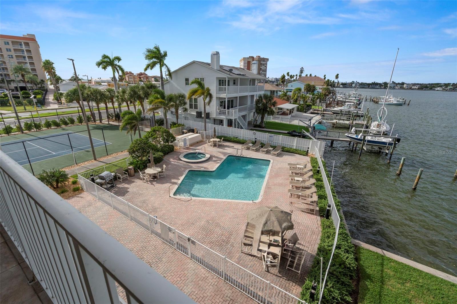 LAS PALMAS CONDO - Residential