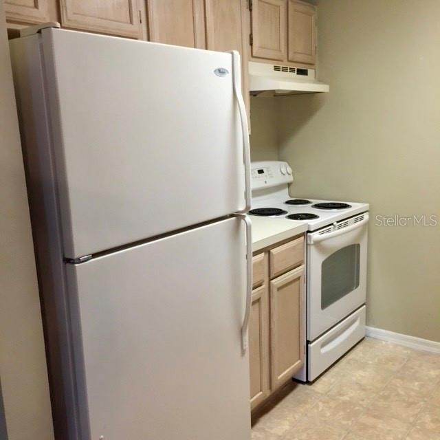 4008 CROCKERS LAKE BOULEVARD 11